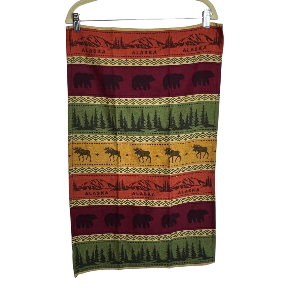 Alaska Wildlife Cotton Dishtowel 28 x 17 Bears Moose Mountains Cabin Lodge Decor